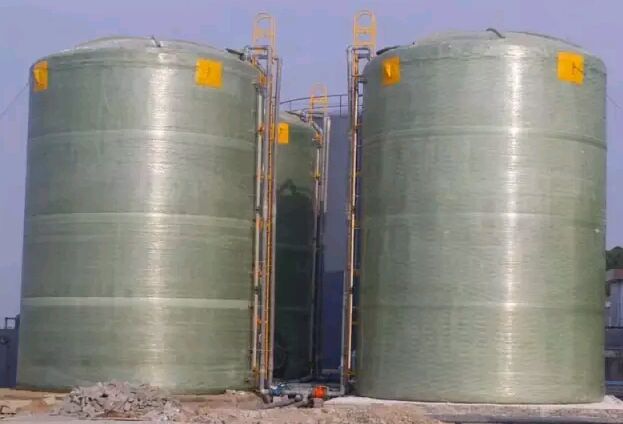 玻璃鋼酸堿罐成品圖